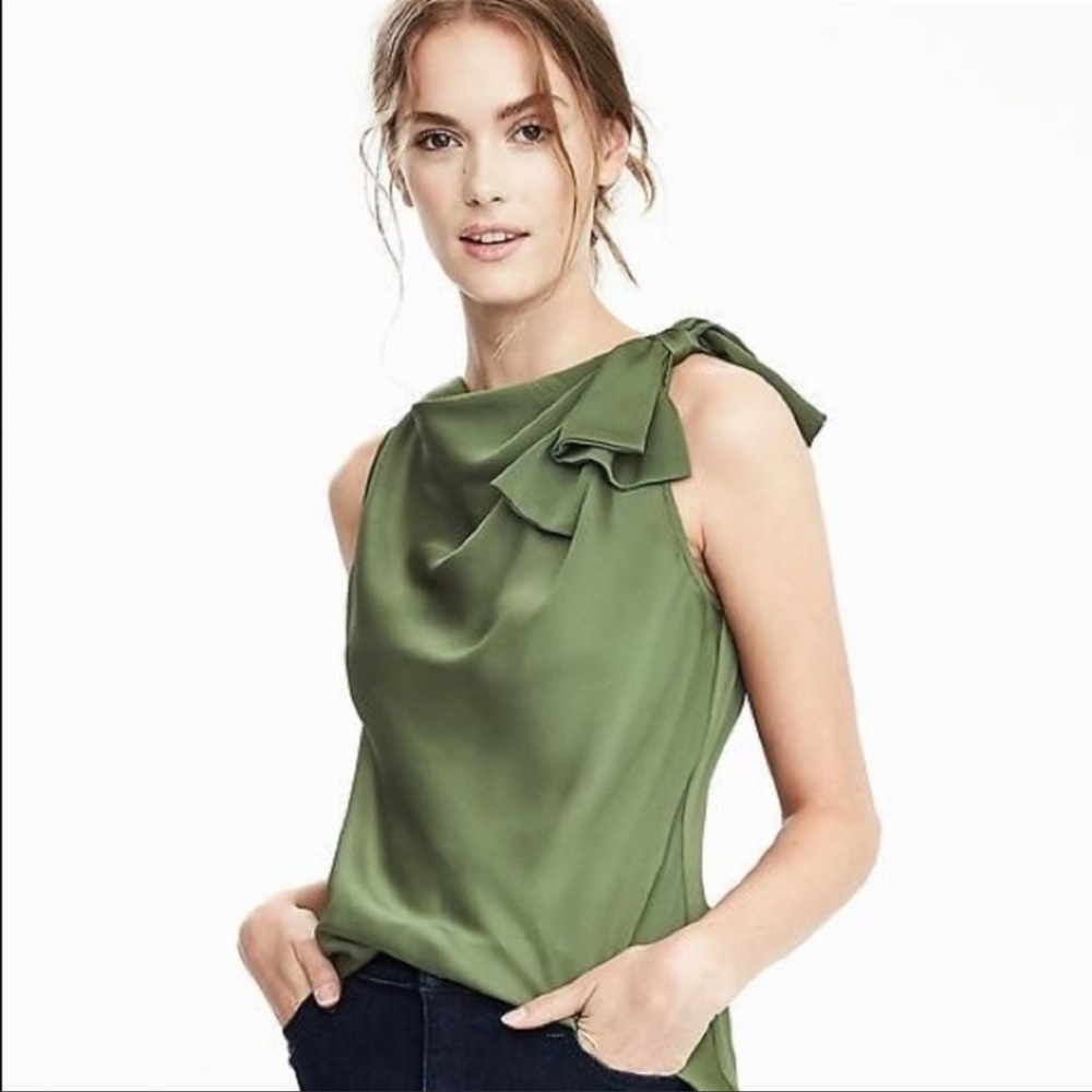 Banana Republic knot blouse
